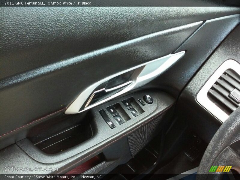 Olympic White / Jet Black 2011 GMC Terrain SLE
