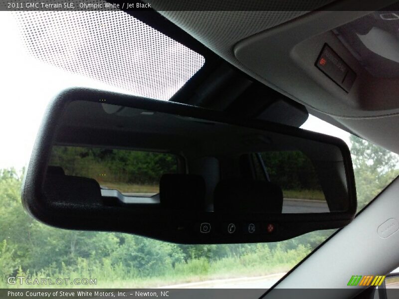 Olympic White / Jet Black 2011 GMC Terrain SLE