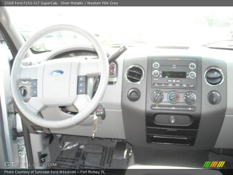 Silver Metallic / Medium Flint Grey 2008 Ford F150 XLT SuperCab