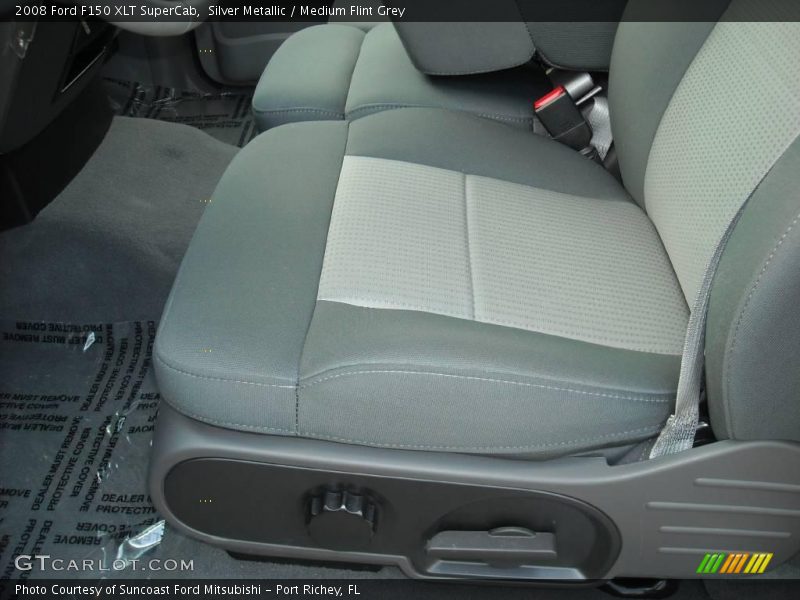Silver Metallic / Medium Flint Grey 2008 Ford F150 XLT SuperCab