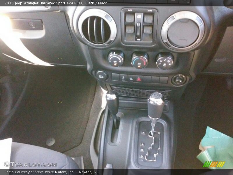 Black / Black 2016 Jeep Wrangler Unlimited Sport 4x4 RHD