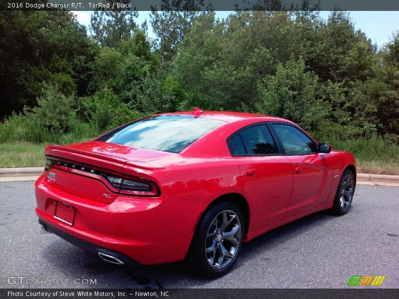 TorRed / Black 2016 Dodge Charger R/T