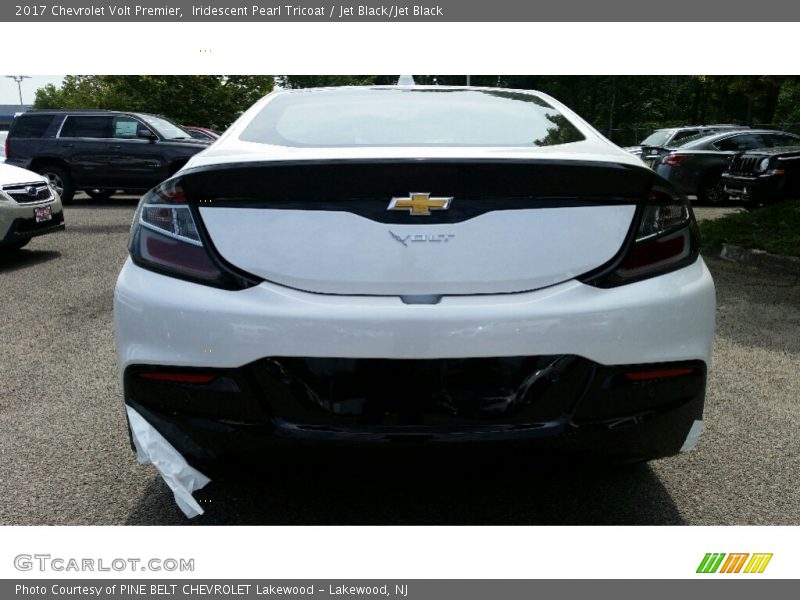 Iridescent Pearl Tricoat / Jet Black/Jet Black 2017 Chevrolet Volt Premier