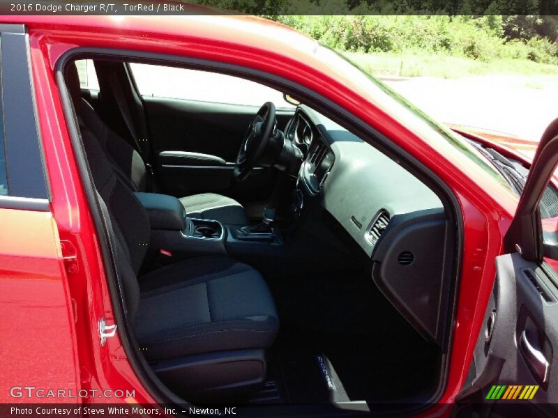 TorRed / Black 2016 Dodge Charger R/T