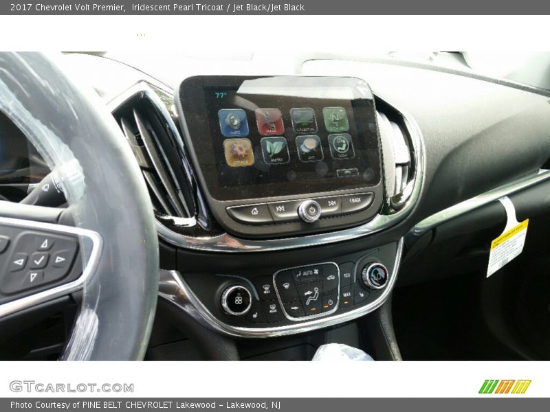 Iridescent Pearl Tricoat / Jet Black/Jet Black 2017 Chevrolet Volt Premier