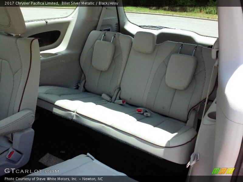 Billet Silver Metallic / Black/Alloy 2017 Chrysler Pacifica Limited