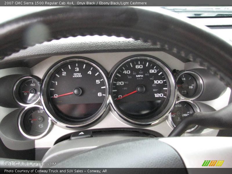 Onyx Black / Ebony Black/Light Cashmere 2007 GMC Sierra 1500 Regular Cab 4x4