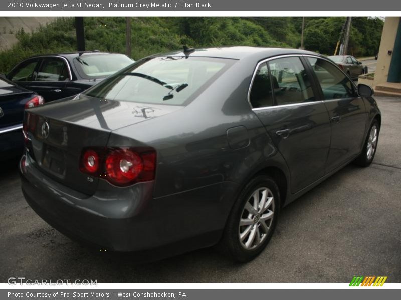 Platinum Grey Metallic / Titan Black 2010 Volkswagen Jetta SE Sedan