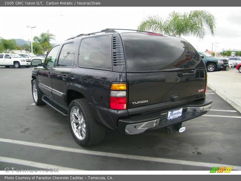 Carbon Metallic / Neutral/Shale 2005 GMC Yukon SLT