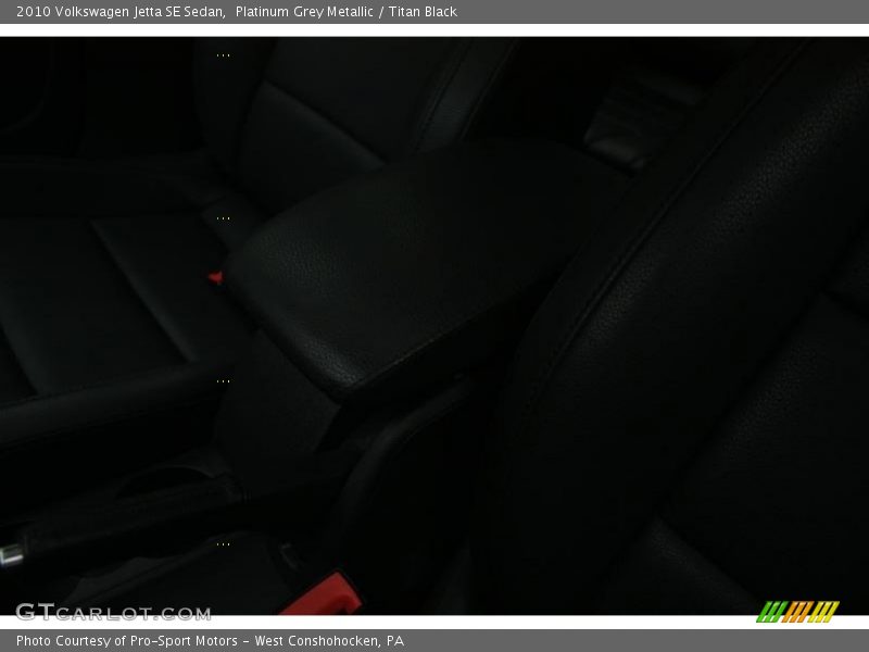 Platinum Grey Metallic / Titan Black 2010 Volkswagen Jetta SE Sedan