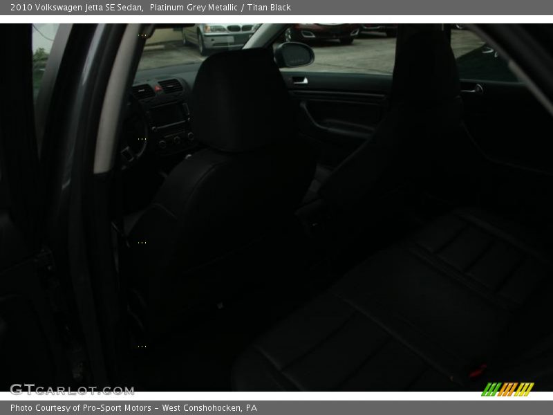 Platinum Grey Metallic / Titan Black 2010 Volkswagen Jetta SE Sedan