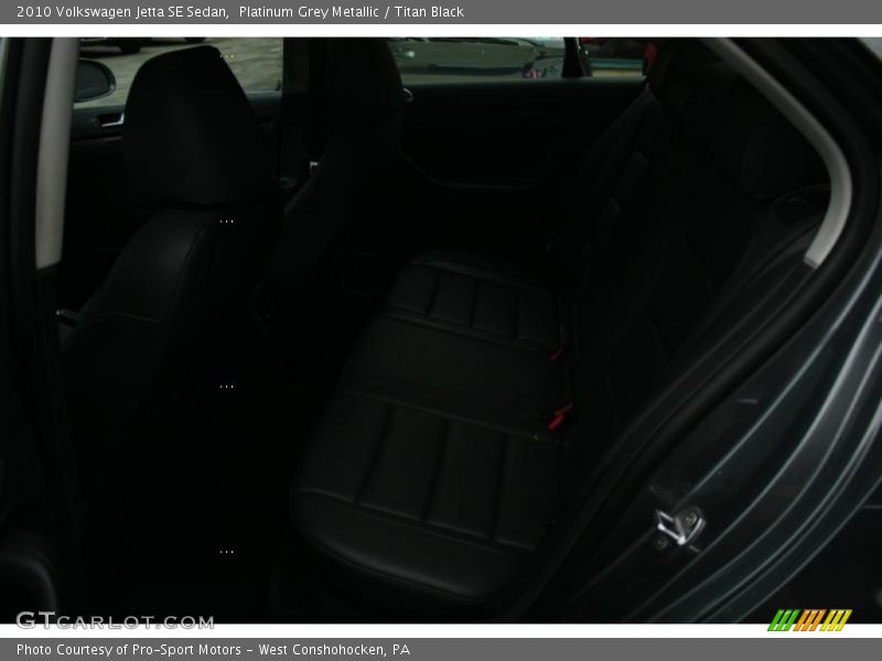 Platinum Grey Metallic / Titan Black 2010 Volkswagen Jetta SE Sedan
