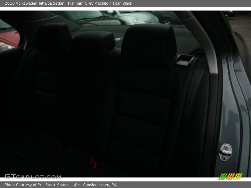 Platinum Grey Metallic / Titan Black 2010 Volkswagen Jetta SE Sedan