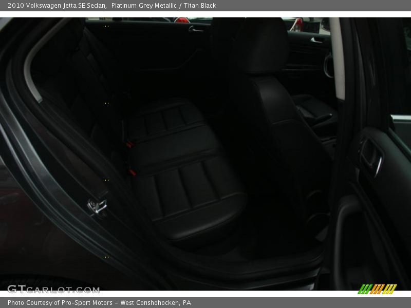 Platinum Grey Metallic / Titan Black 2010 Volkswagen Jetta SE Sedan