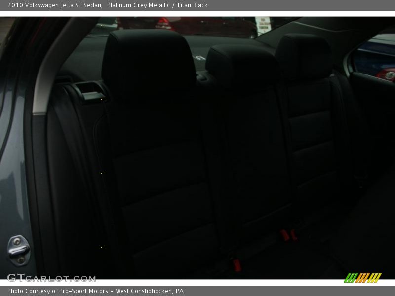 Platinum Grey Metallic / Titan Black 2010 Volkswagen Jetta SE Sedan
