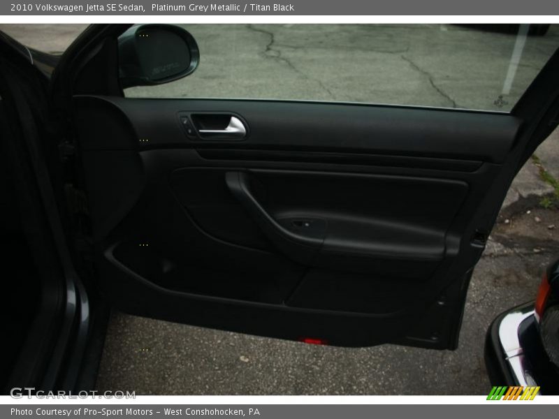 Platinum Grey Metallic / Titan Black 2010 Volkswagen Jetta SE Sedan