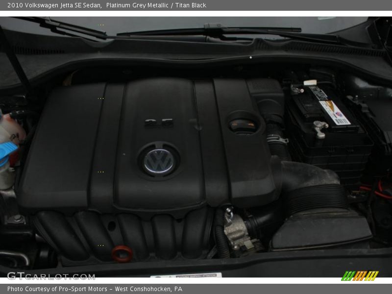 Platinum Grey Metallic / Titan Black 2010 Volkswagen Jetta SE Sedan