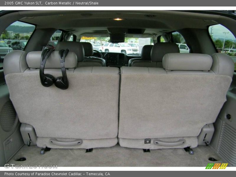 Carbon Metallic / Neutral/Shale 2005 GMC Yukon SLT