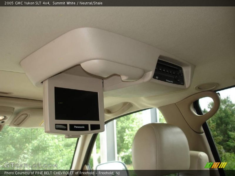 Summit White / Neutral/Shale 2005 GMC Yukon SLT 4x4