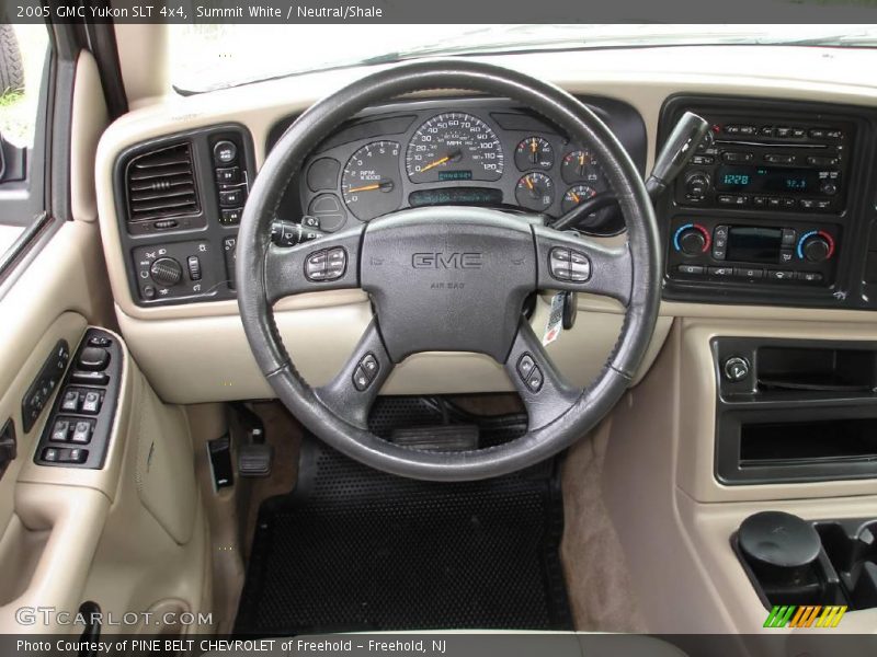 Summit White / Neutral/Shale 2005 GMC Yukon SLT 4x4
