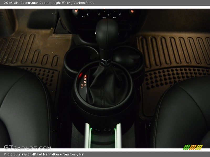 Light White / Carbon Black 2016 Mini Countryman Cooper