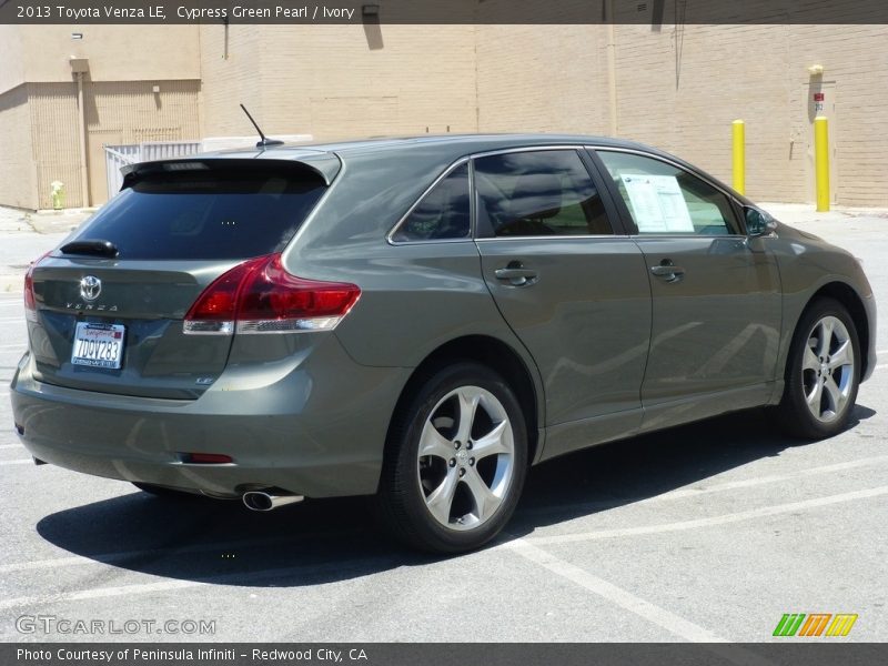 Cypress Green Pearl / Ivory 2013 Toyota Venza LE