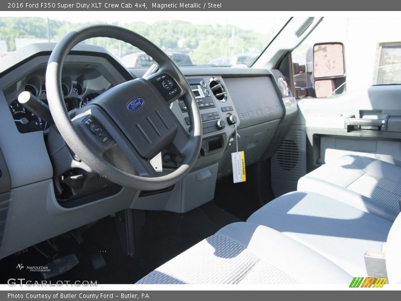 Magnetic Metallic / Steel 2016 Ford F350 Super Duty XLT Crew Cab 4x4