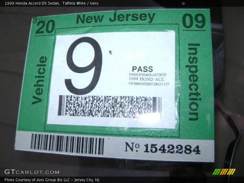 Taffeta White / Ivory 1999 Honda Accord DX Sedan
