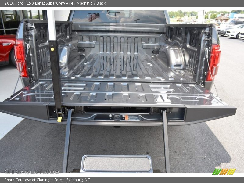 Magnetic / Black 2016 Ford F150 Lariat SuperCrew 4x4
