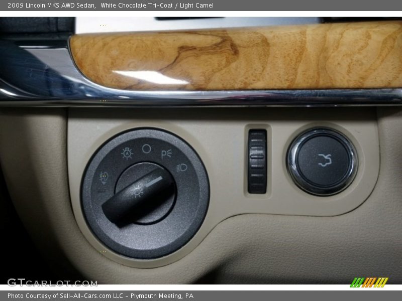 White Chocolate Tri-Coat / Light Camel 2009 Lincoln MKS AWD Sedan