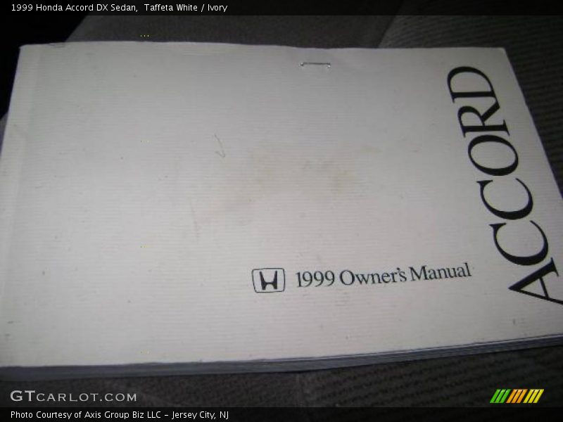 Taffeta White / Ivory 1999 Honda Accord DX Sedan