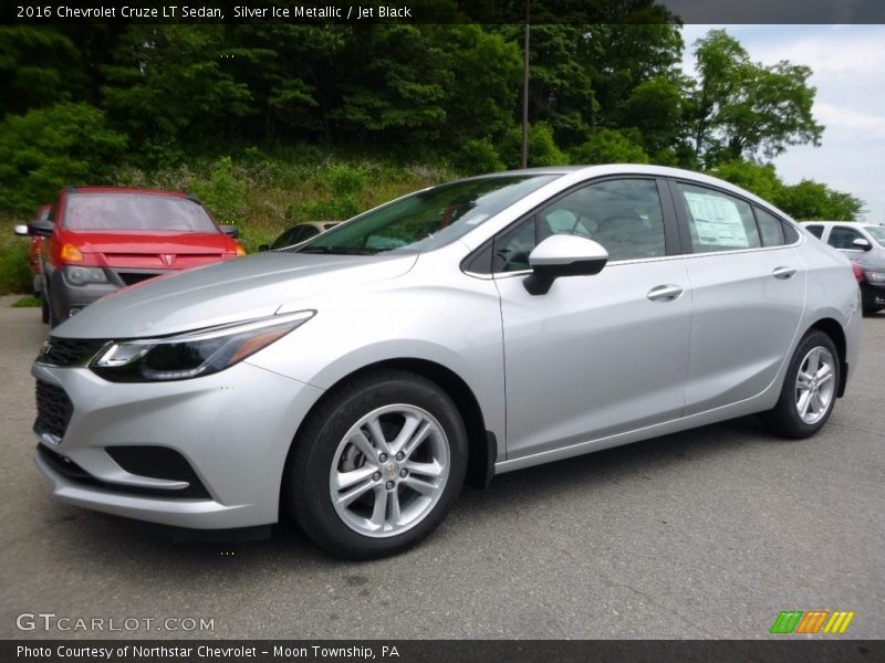 Silver Ice Metallic / Jet Black 2016 Chevrolet Cruze LT Sedan