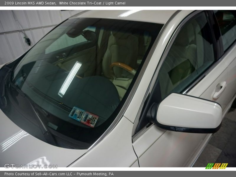 White Chocolate Tri-Coat / Light Camel 2009 Lincoln MKS AWD Sedan