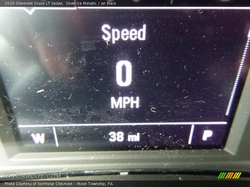 Silver Ice Metallic / Jet Black 2016 Chevrolet Cruze LT Sedan