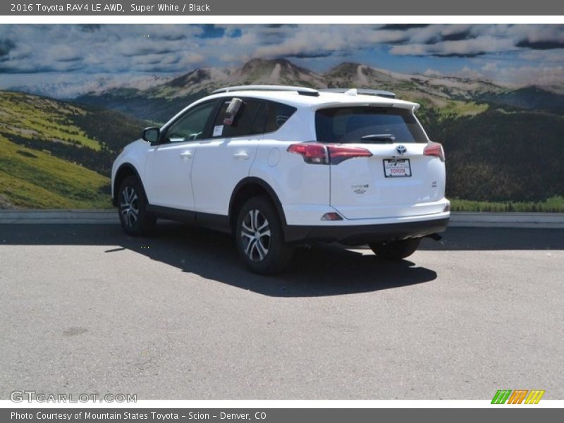 Super White / Black 2016 Toyota RAV4 LE AWD