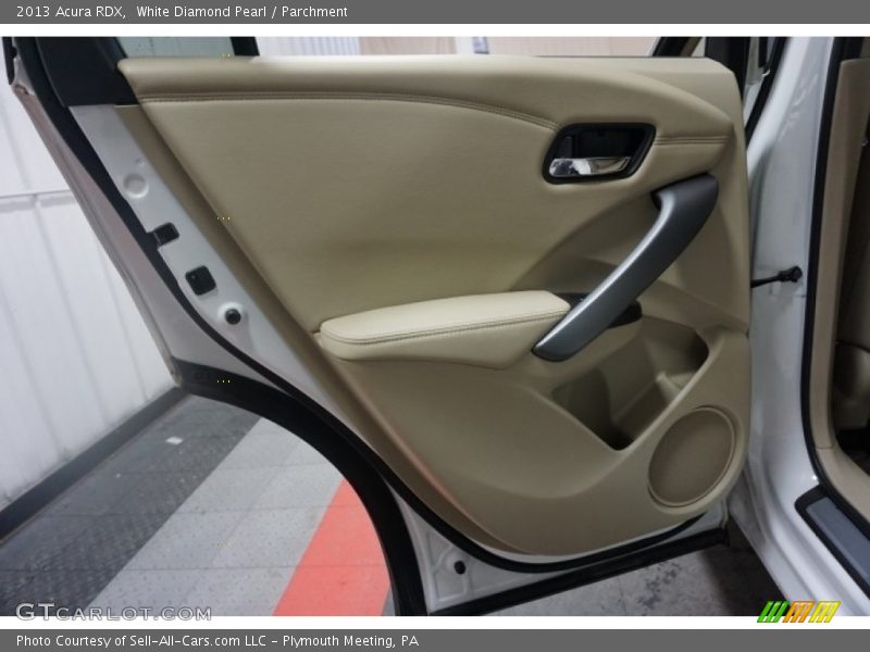 White Diamond Pearl / Parchment 2013 Acura RDX