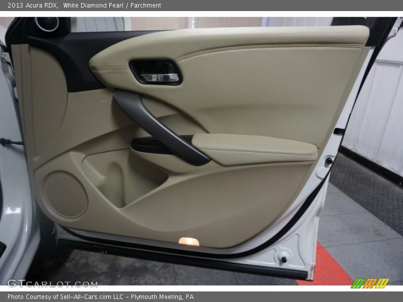 White Diamond Pearl / Parchment 2013 Acura RDX
