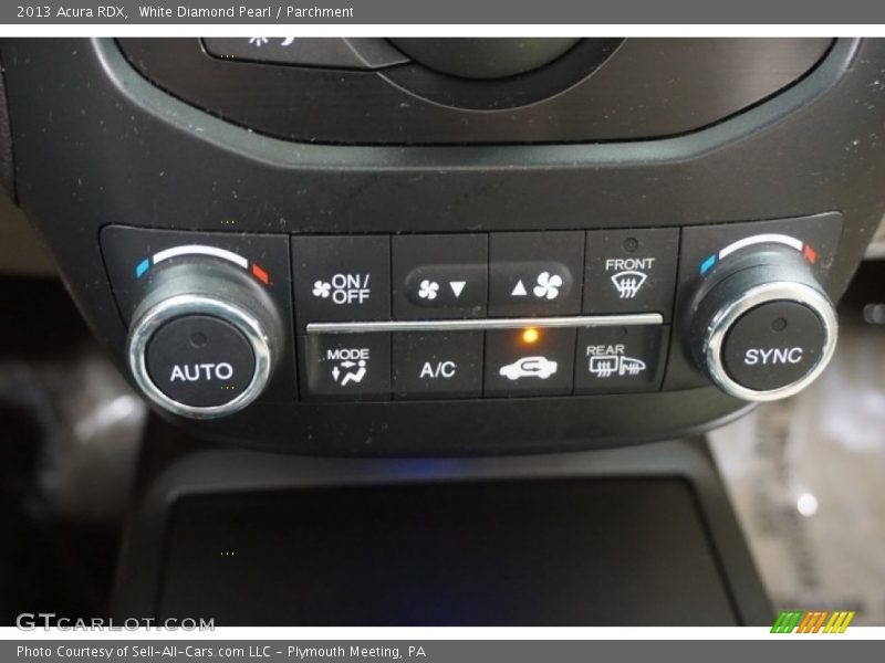 White Diamond Pearl / Parchment 2013 Acura RDX