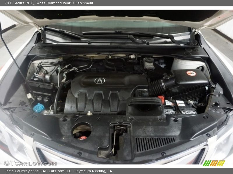 White Diamond Pearl / Parchment 2013 Acura RDX