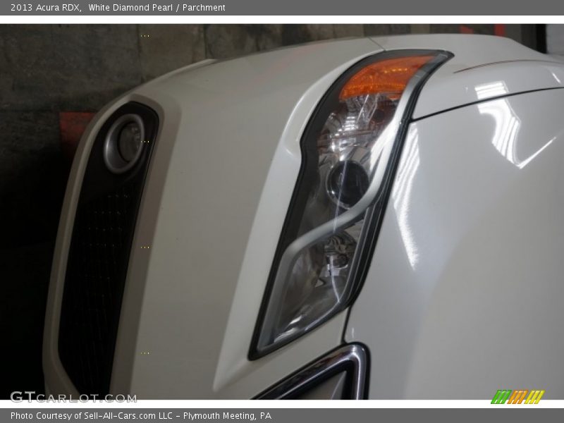 White Diamond Pearl / Parchment 2013 Acura RDX