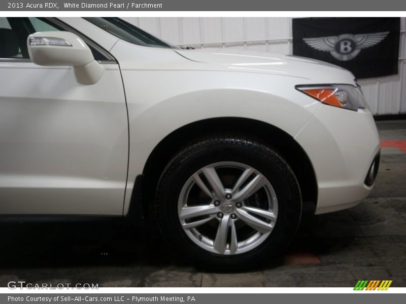 White Diamond Pearl / Parchment 2013 Acura RDX