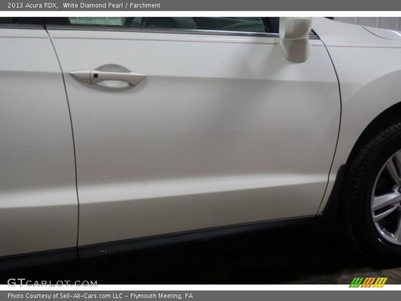 White Diamond Pearl / Parchment 2013 Acura RDX