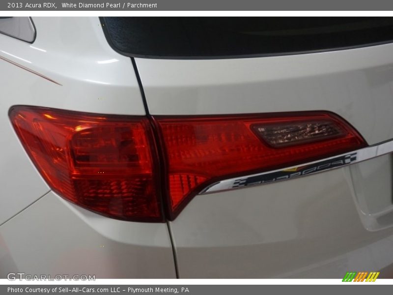White Diamond Pearl / Parchment 2013 Acura RDX