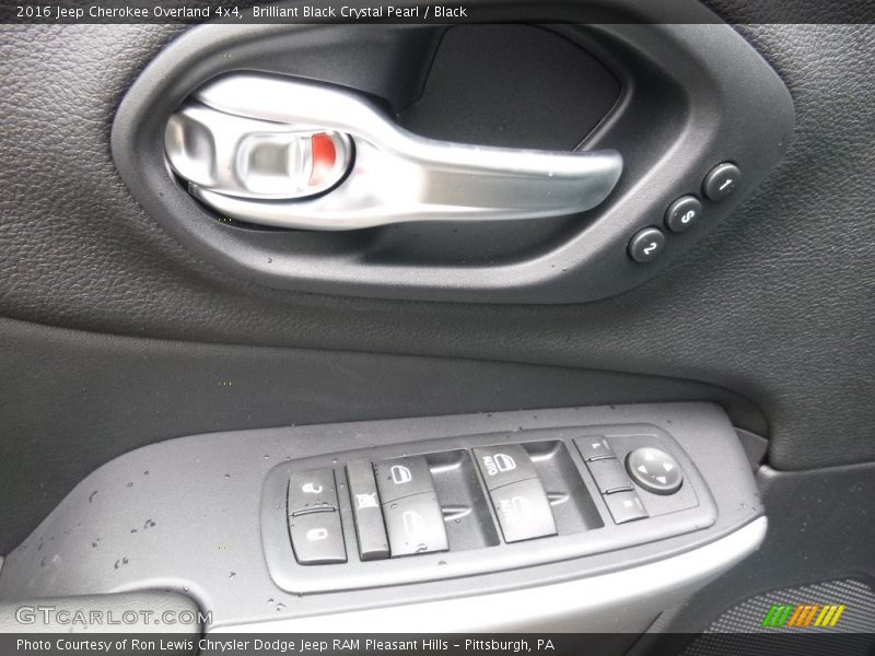Brilliant Black Crystal Pearl / Black 2016 Jeep Cherokee Overland 4x4