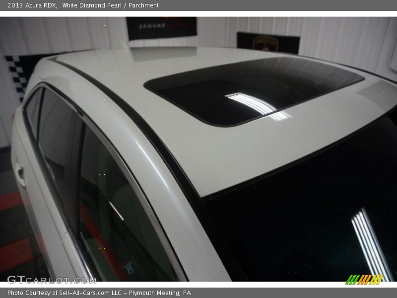 White Diamond Pearl / Parchment 2013 Acura RDX