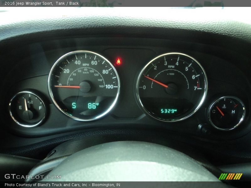 Tank / Black 2016 Jeep Wrangler Sport