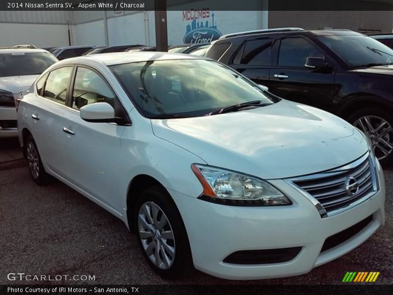 Aspen White / Charcoal 2014 Nissan Sentra SV