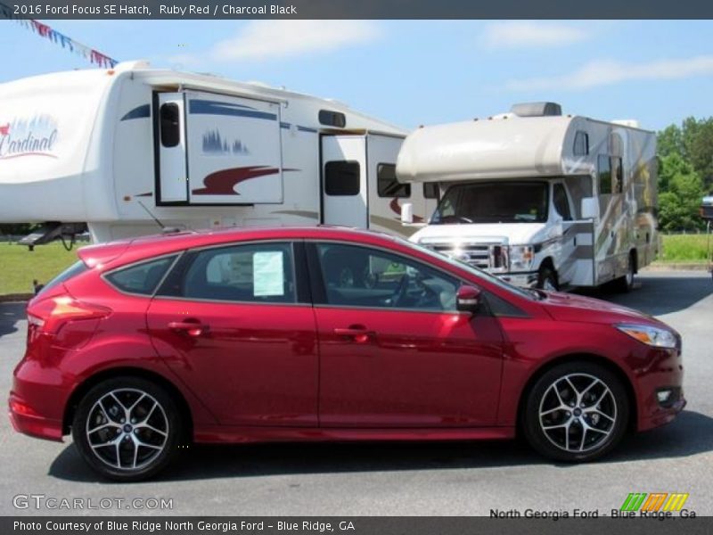 Ruby Red / Charcoal Black 2016 Ford Focus SE Hatch