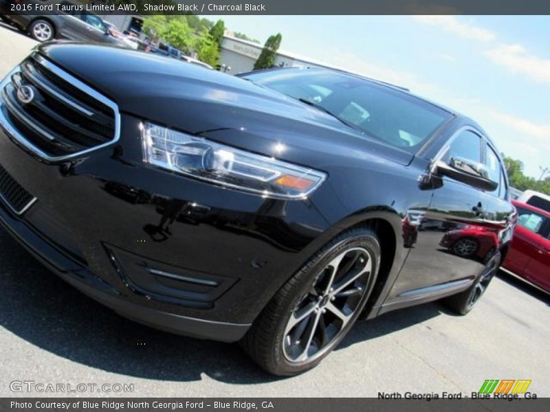 Shadow Black / Charcoal Black 2016 Ford Taurus Limited AWD