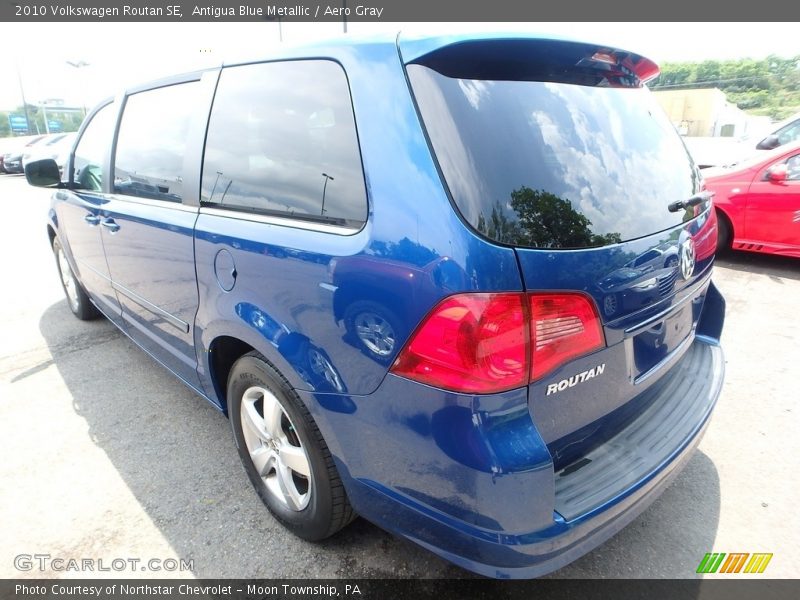 Antigua Blue Metallic / Aero Gray 2010 Volkswagen Routan SE